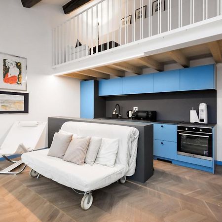 Flats4Rent Carla'S Apartments Verona Bagian luar foto